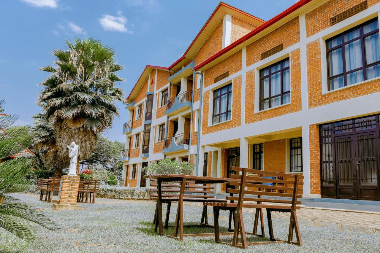 Centre Saint Vincent Pallotti Kigali Exterior foto