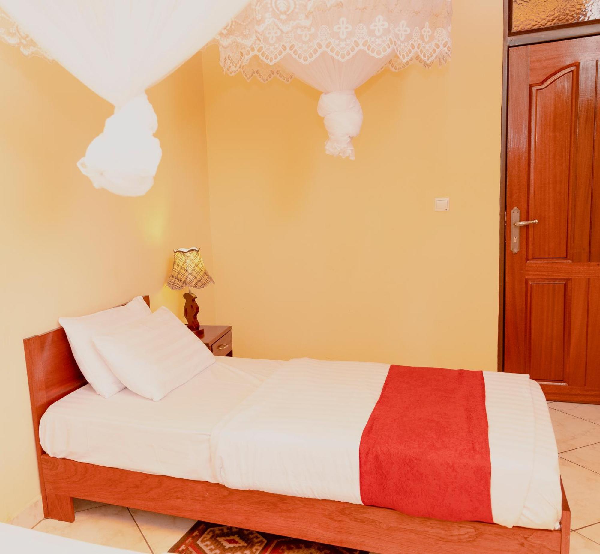 Centre Saint Vincent Pallotti Kigali Exterior foto